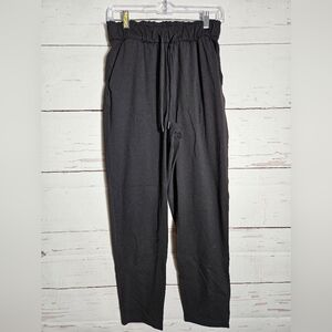 Lululemon Keep Moving Pant Black Womens 6 EUC drawstring crop straight leg